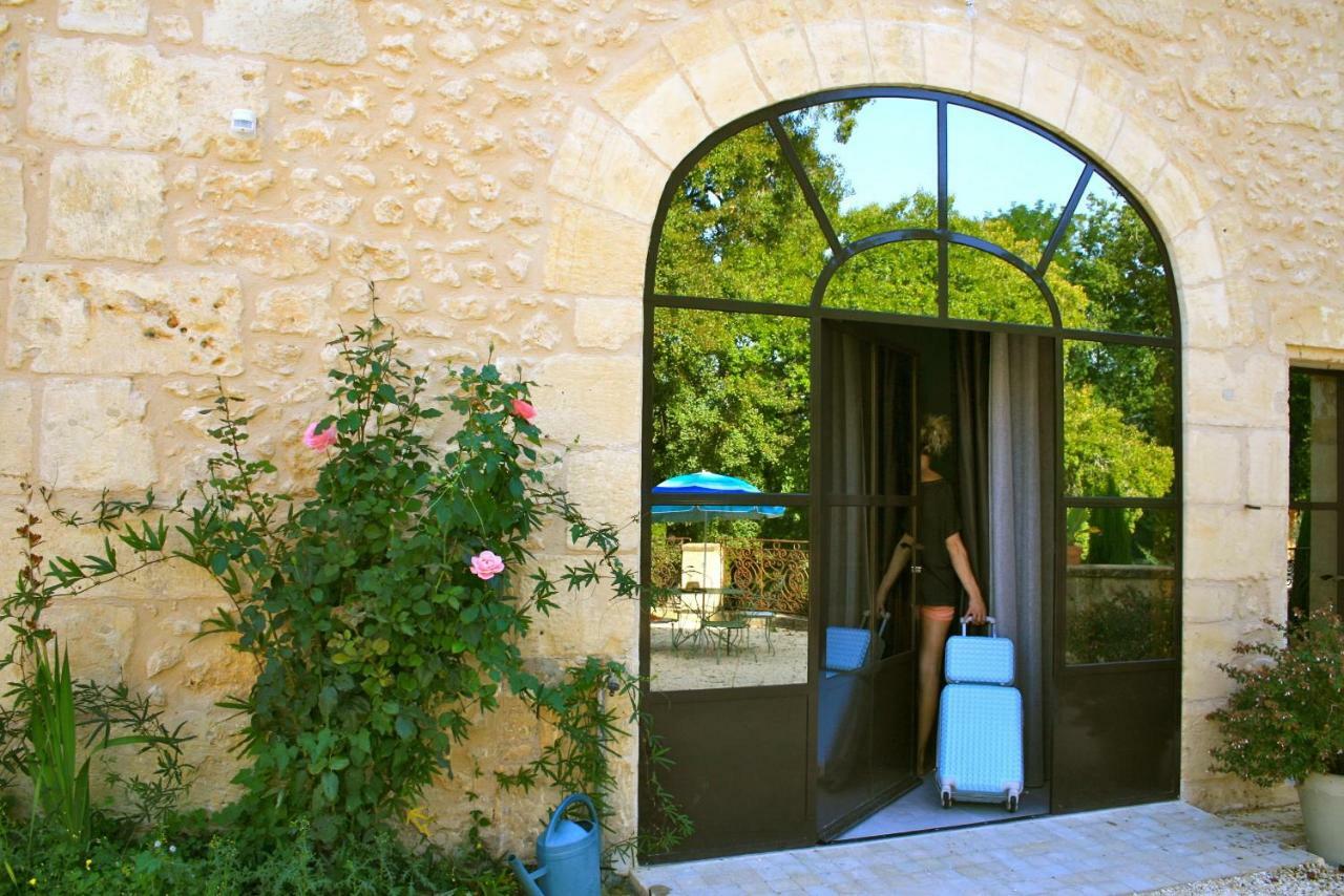 Gite Du Manoir Le Roc Couze-et-Saint-Front المظهر الخارجي الصورة